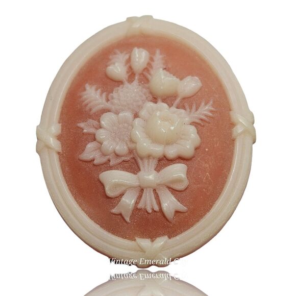 Avon Jewelry - Raised Bouquet Flowers Brooch Framed Cameo Oval Shaped Vtg Floral Pin Revival